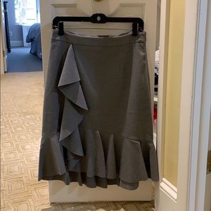 Banana republic grey skirt